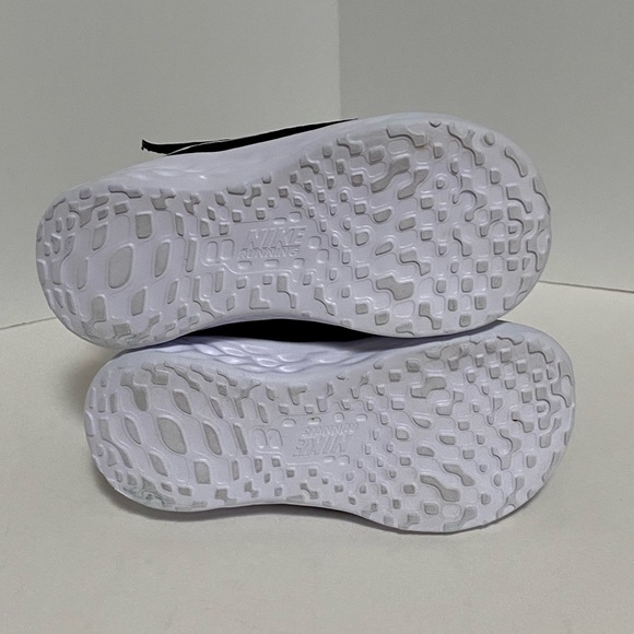Nike Revolution 6 Good Condition Toddler 8C - Picture 12 of 14